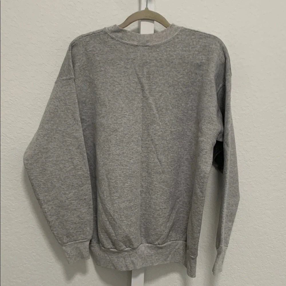 Vintage Hanes Alaska Wolves Graphic Gray Sweatshirt - Picture 5 of 7